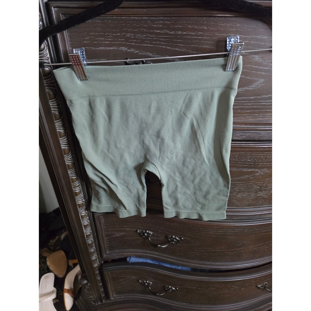 Intimately Free People Sage Green Seamless Ribbed Biker Shorts Womens XS S